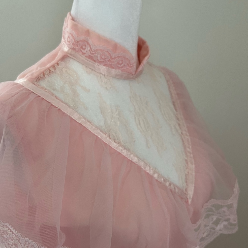 Gorgeous light pink 70’s Vintage Dress
Purchased for a cosplay